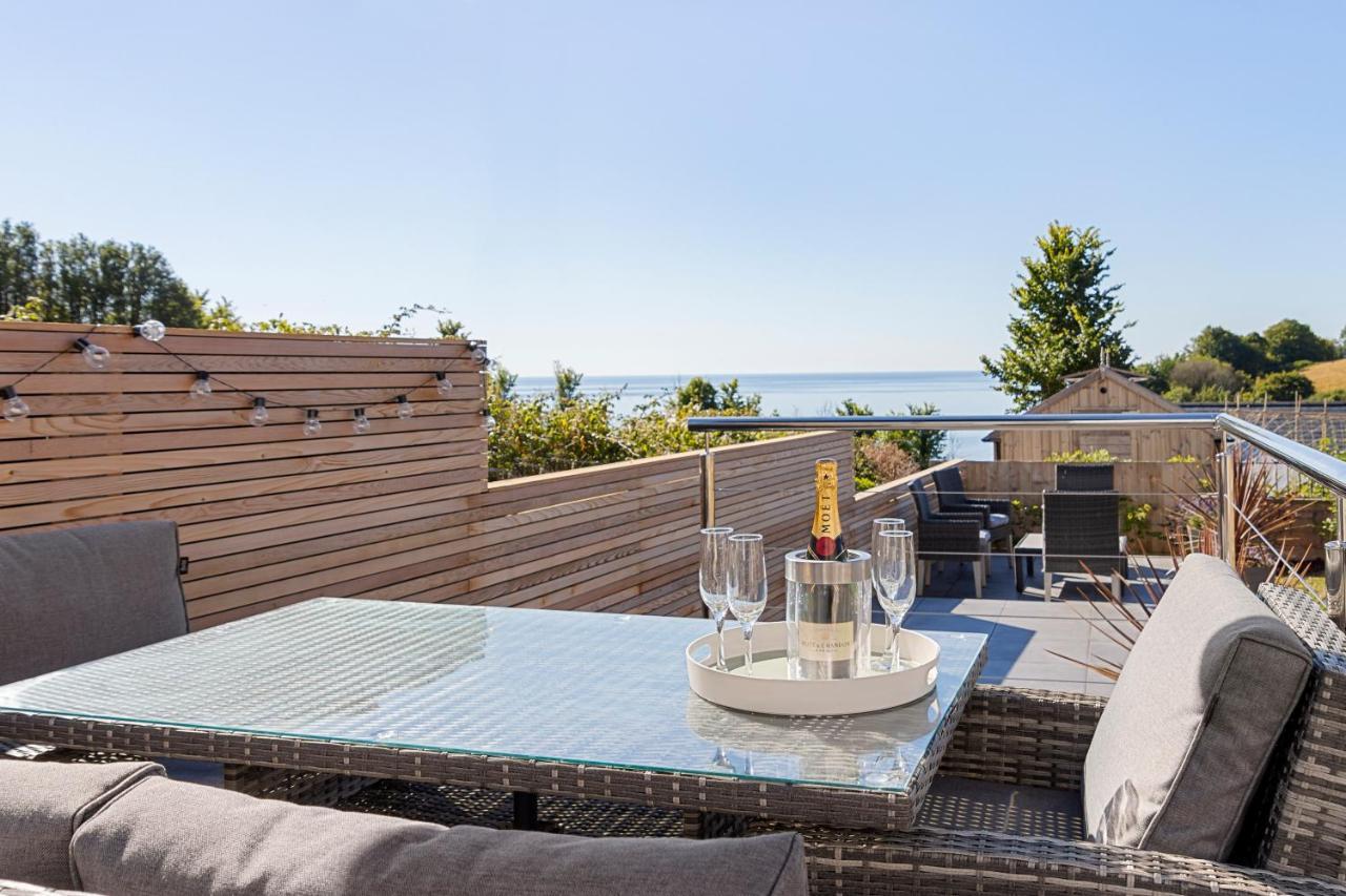 Stunning Coastal Apartment In Maidencombe With Sea Views & Garden Stokeinteignhead ภายนอก รูปภาพ