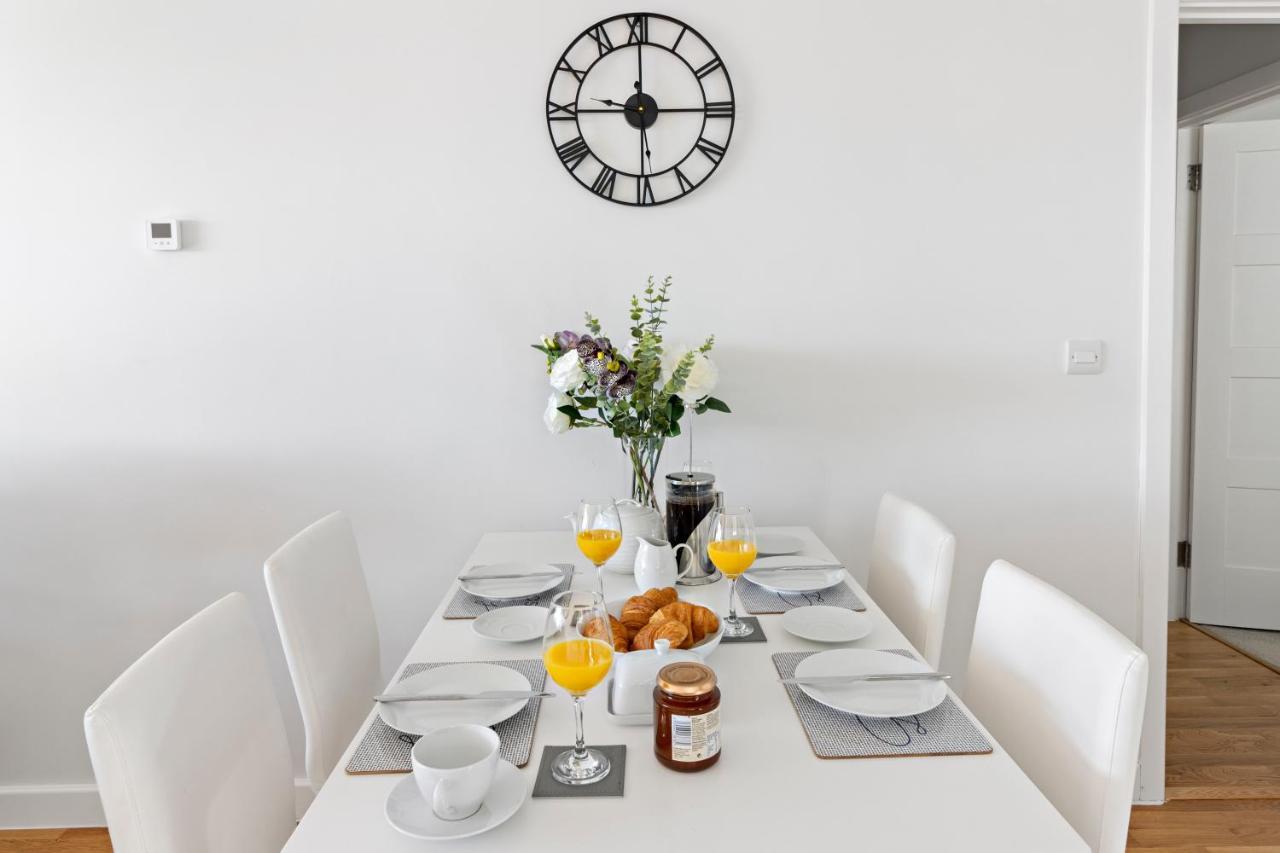 Stunning Coastal Apartment In Maidencombe With Sea Views & Garden Stokeinteignhead ภายนอก รูปภาพ